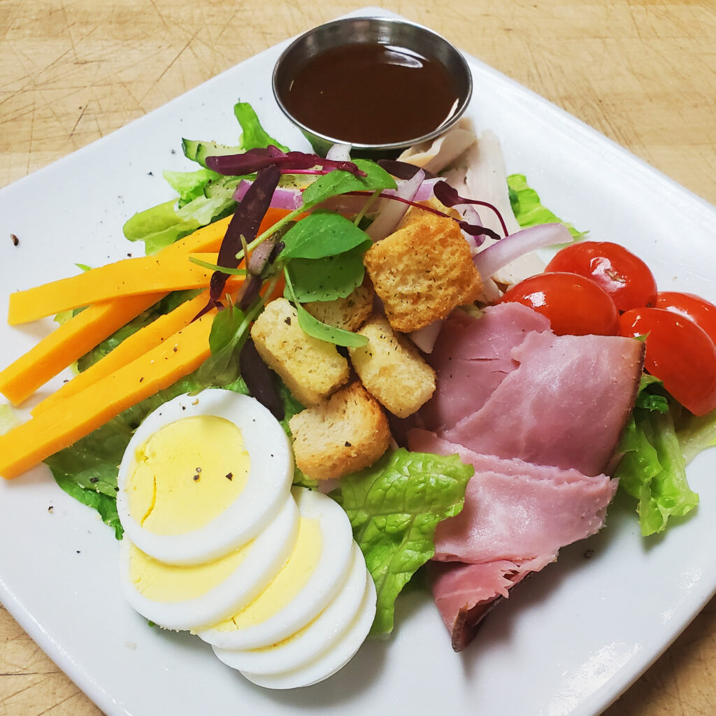 Pogreba's Petite Salad Pogreba Restaurant